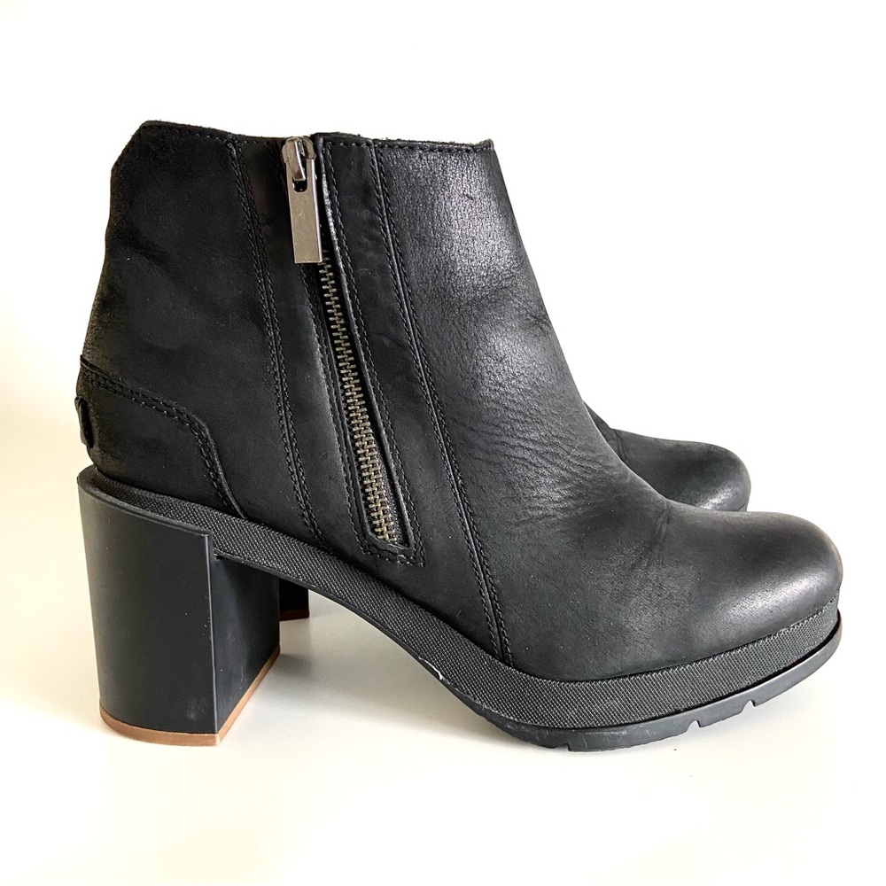 SOREL Blake Bootie Quarry Boots Size 9.5 Black Nubuck Leather Side Zippers
